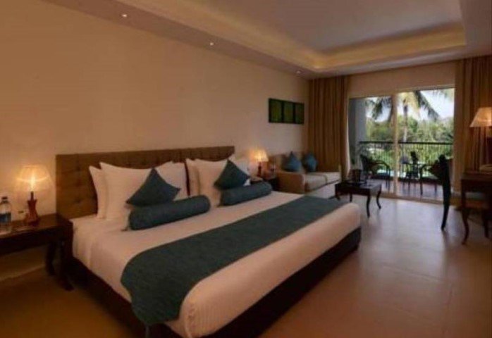Golden Tulip Grand View Resort Goa
